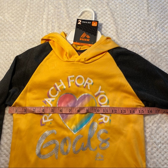 NWT - Girls RBX Sweatshirt & Leggings - Yellow Matching Outfit w/ Rainbow Heart - Picture 13 of 16